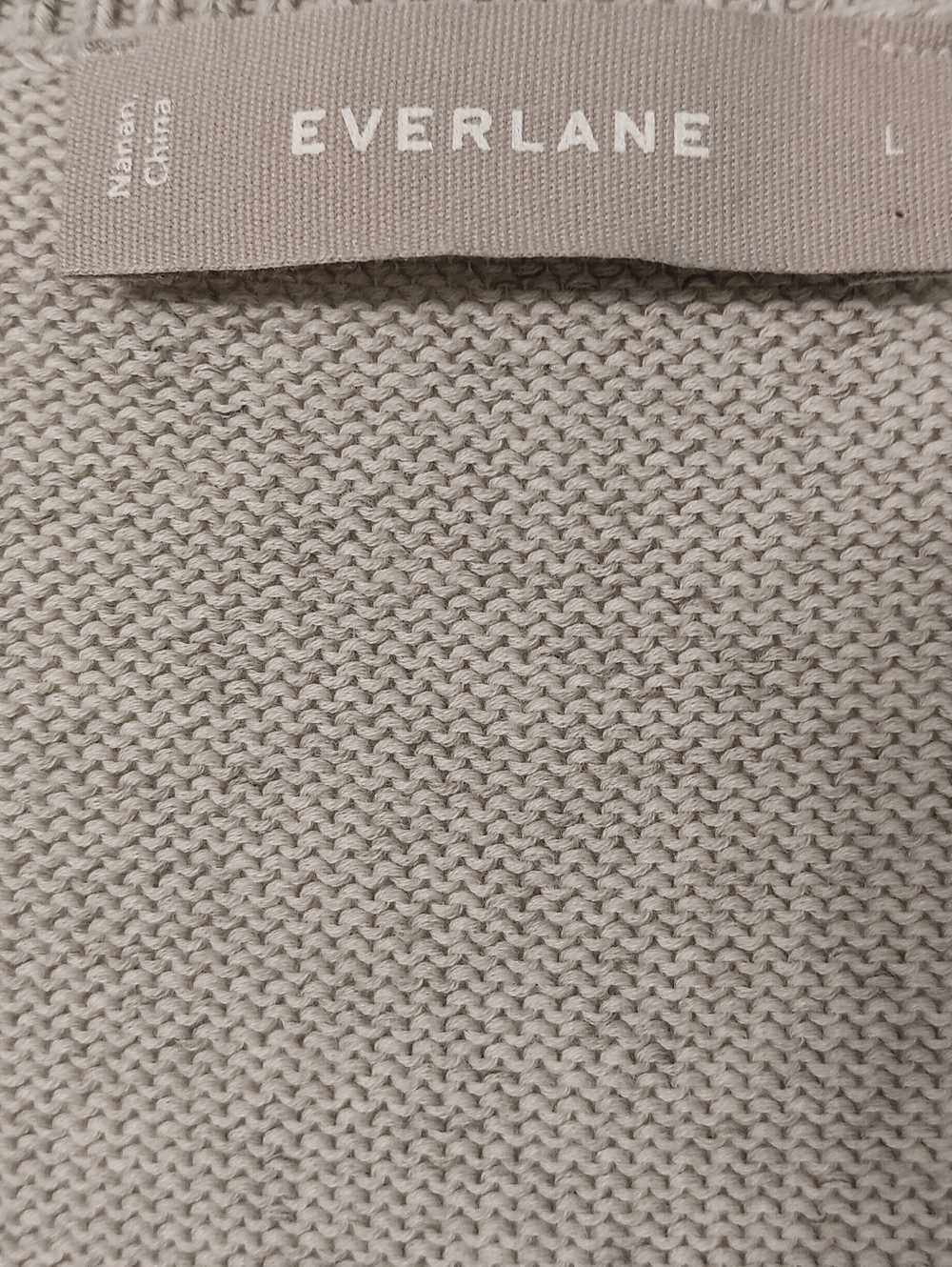 Everlane V-Neck Sweater in Heather Gray - Picture 3 of 11